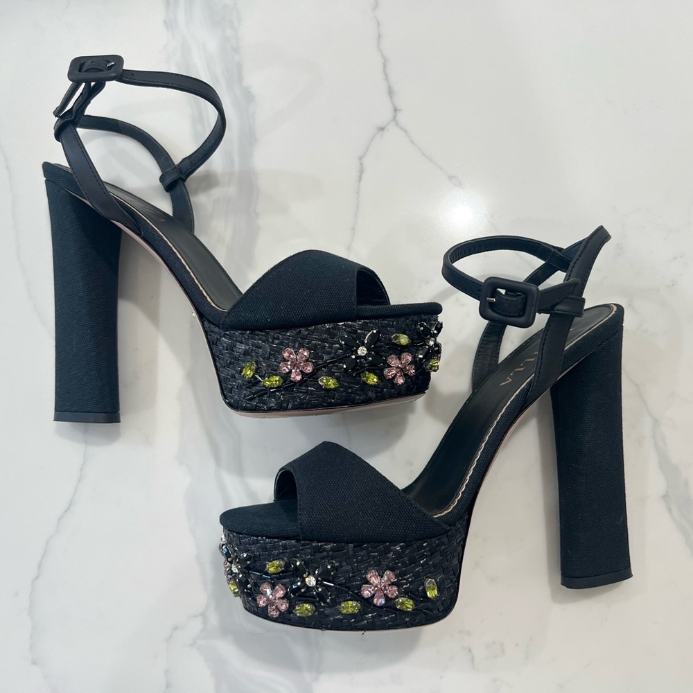 🖤 LeSilla Elegant Black Platform Heels with Floral Rhinestones and Beadwork 🖤 37